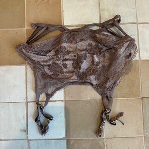 Victoria’s Secret mauve garter belt